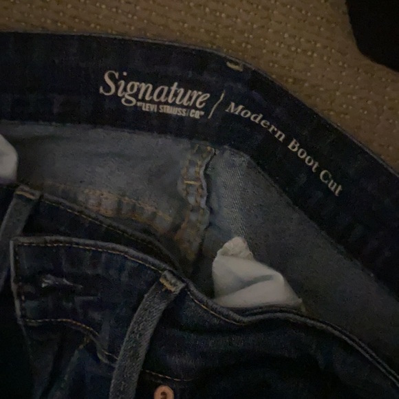 size 16 signature by levi strauss co. modern bootcut jeans - Picture 2 of 3